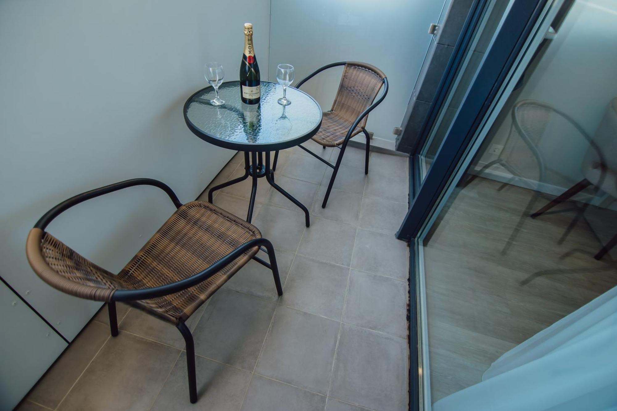 Sunshine Apartment