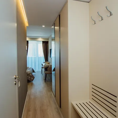 Sunshine Apartments 巴统 外观 照片